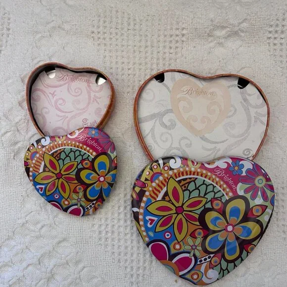 Brighton Tins (2) - 1Large; 1small - Flowers - Picture 4 of 5